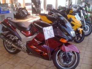 ZZR1100